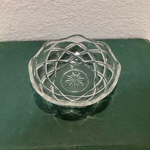 Vintage Clear Pressed Glass Made in Italy Round Scalloped Trinket/Ring Dish